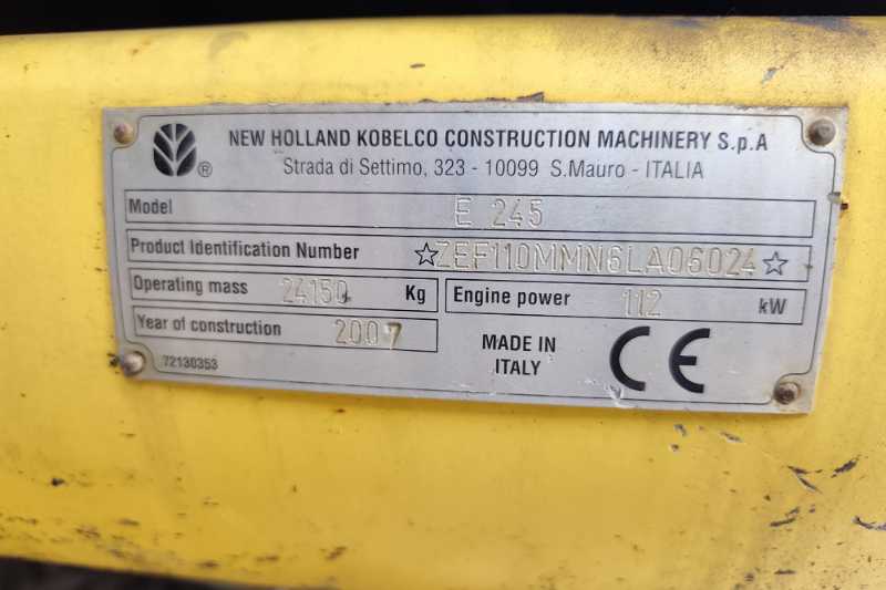 OmecoHub - Immagine NEW HOLLAND E245